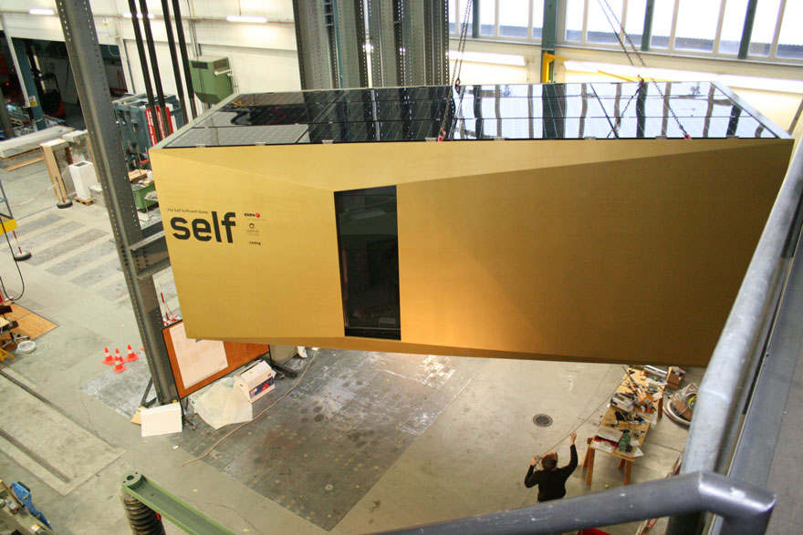 Self_construction_02.jpg