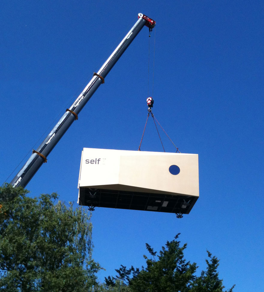 Self_transport_01.jpg