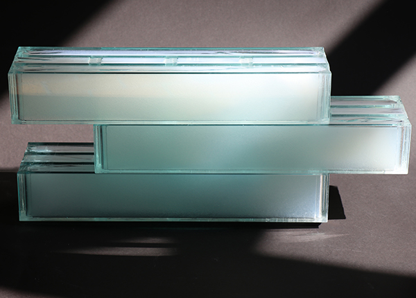 Translucent+Insulating+Glass+Brick.jpg