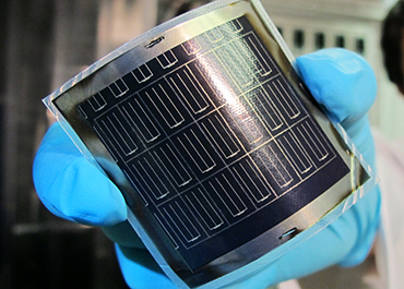 Thin+films+and+photovoltaics_KLP_207.jpg
