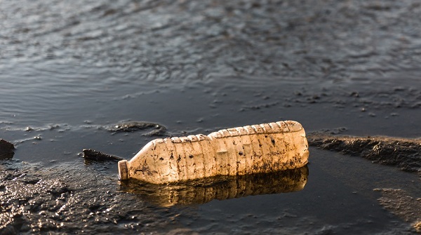 5000+tons+of+plastic.jpg