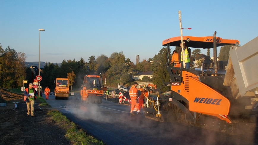 Stopperbild+Warmasphalt.jpg
