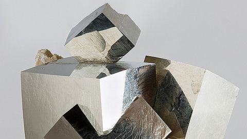 pyrite+%28fool%E2%80%99s+gold%29.jpg