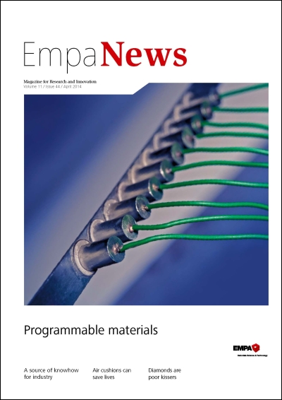 a592-2014-maxi_en_Cover_EmpaNews44.jpg