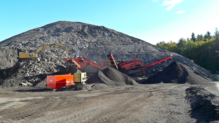 EQ80-Asphalt-870-Bagger.jpg