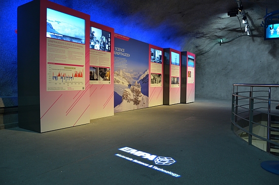 a592-2012-10-22-b0x+stopper+Jungfraujoch.jpg