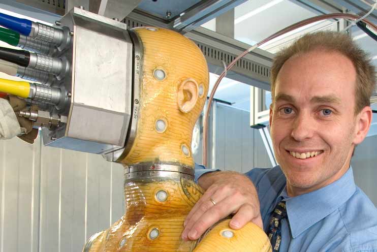 a592-2009-07-14-b1x-humanikin.jpg