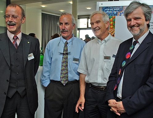 a592-2006-07-06+NanoConvention-b1m.jpg