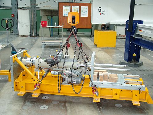 a592-2005-10-11-b1m+shaker.jpg