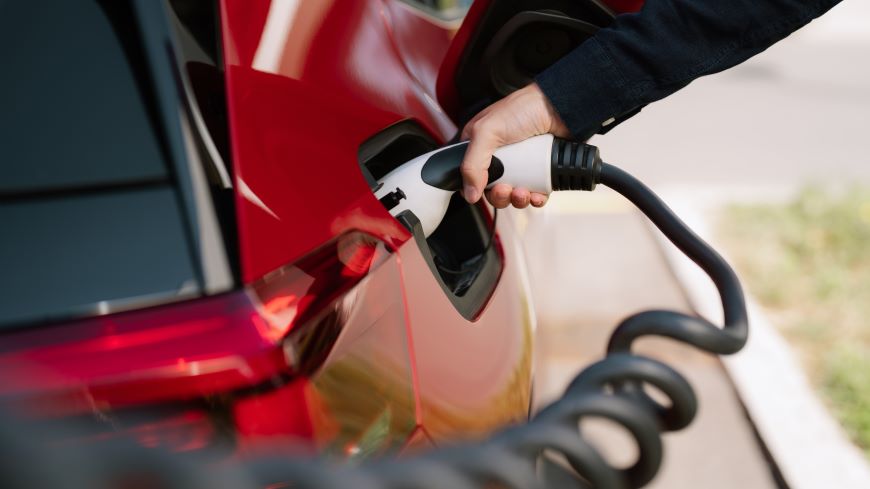 Mobility-Carsharing-Elektro-Ladekabel-Stopper.jpg