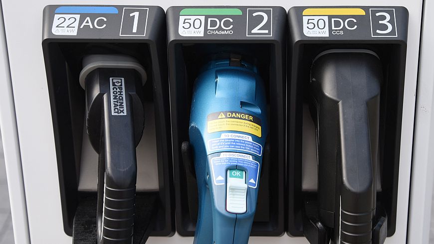 E-Schnelltankstelle.jpg