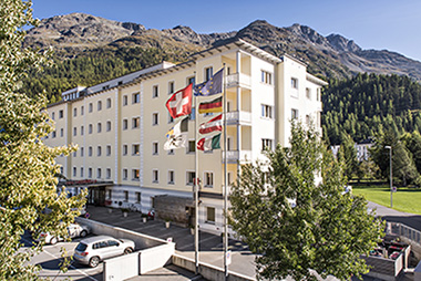 Laudinella_Sommer.jpg